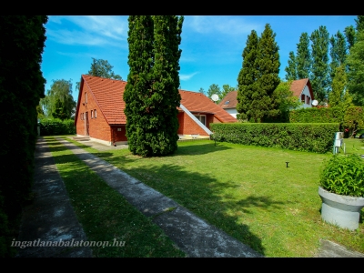 50 metres from the coast one side of semi-detached house is for max. 8 guests