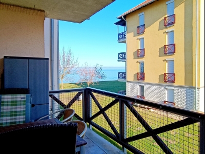Balatonőszödi Hullám Üdülőparkban modern szállás kiadó vízparti apartmanban  max. 5+1 főnek