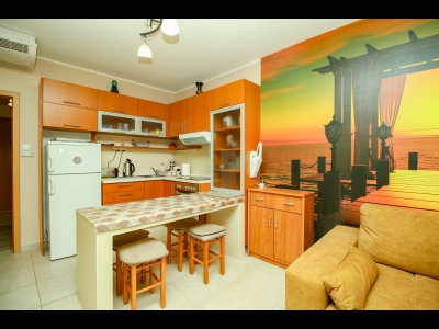 Balatonőszödi Hullám Üdülőparkban modern szállás kiadó vízparti apartmanban  max. 5+1 főnek